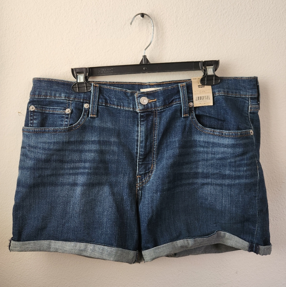 Levi's Jean Shorts Women's Mid Length Blue Medium Wash Denim 4" Size 33 NWT